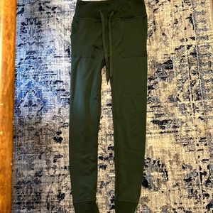 Size S/M color olive green